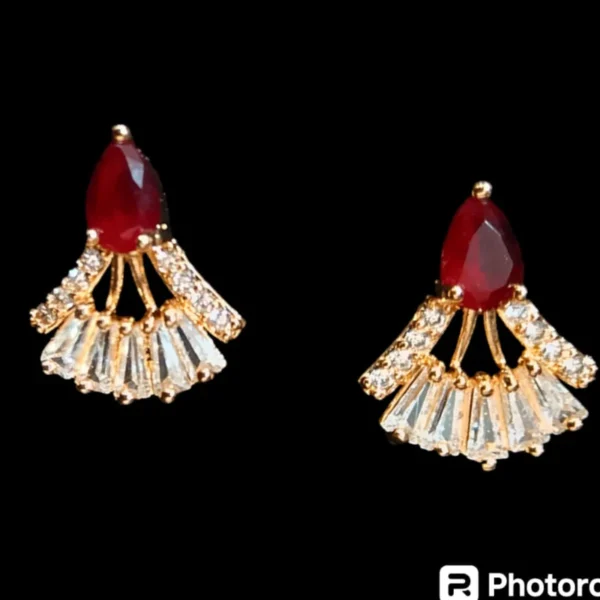 GOLD PLATED AMERICAN ZIRCON STUDS